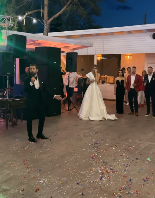 Cum s-a îmbrăcat Ramona Olaru la nunta lui Dani Oțil cu Gabriela Prisăcariu? Mulți au confundat-o cu mireasa