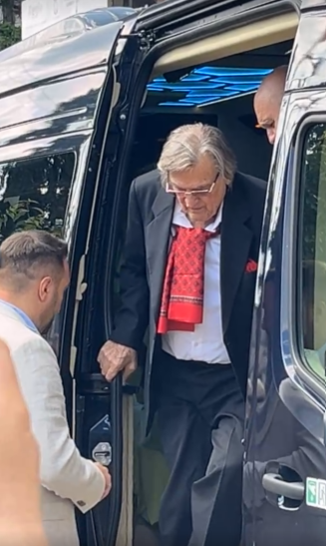 Cum arată Florin Piersic la 90 de ani? Actorul n-a renunțat la aparițiile publice
