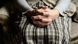 Ce a pățit o pensionară într-un market din Târgu Mureș. Ajunsă la casă, a observat că nu îi ajung banii