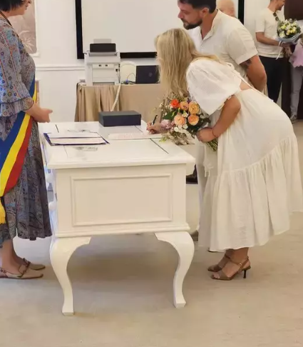 Fiul Monei Niculici s-a căsătorit chiar de ziua lui de naștere. Primele imagini de la cununia civilă