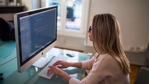 Ireal! Ce salariu lunar oferă Primăria din Cluj-Napoca pentru postul de IT-ist. Mulți visează la suma asta!