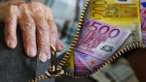 Anunț colosal pentru acești pensionari! Vor primi pensii de 3.000 de euro lunar, direct în cont