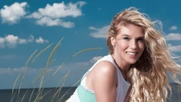 Asa ceva e interzis pe Instagram. Corina Bud, goală pe net