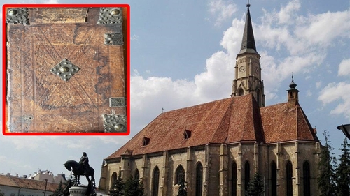 Descoperire istorică în România. Ce s-a găsit în turnul secret al Bisericii Sf. Mihail din Cluj-Napoca