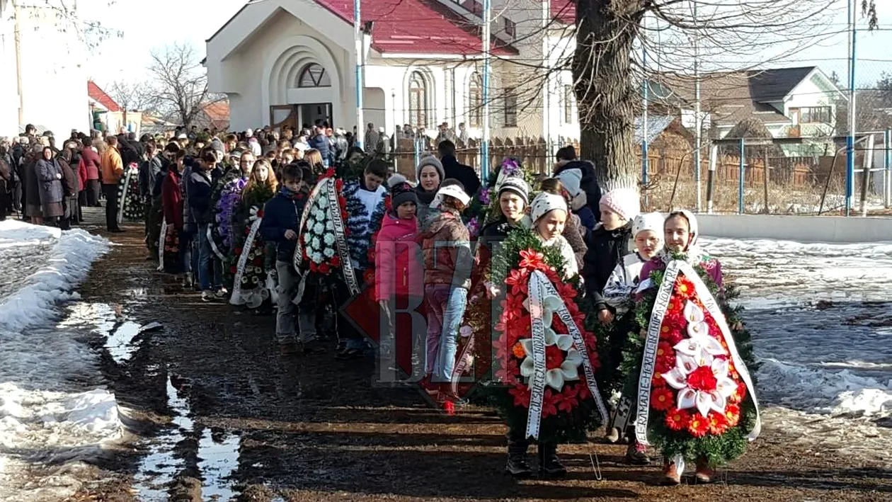 Primarul din Iaşi şi-a condus soţia pe ultimul drum! Imagini dureroase de la înmormântare