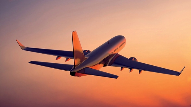 Panică la bordul unui avion care zbura spre Jakarta! Peste 30 de persoane au fost rănite din cauza turbulenţelor
