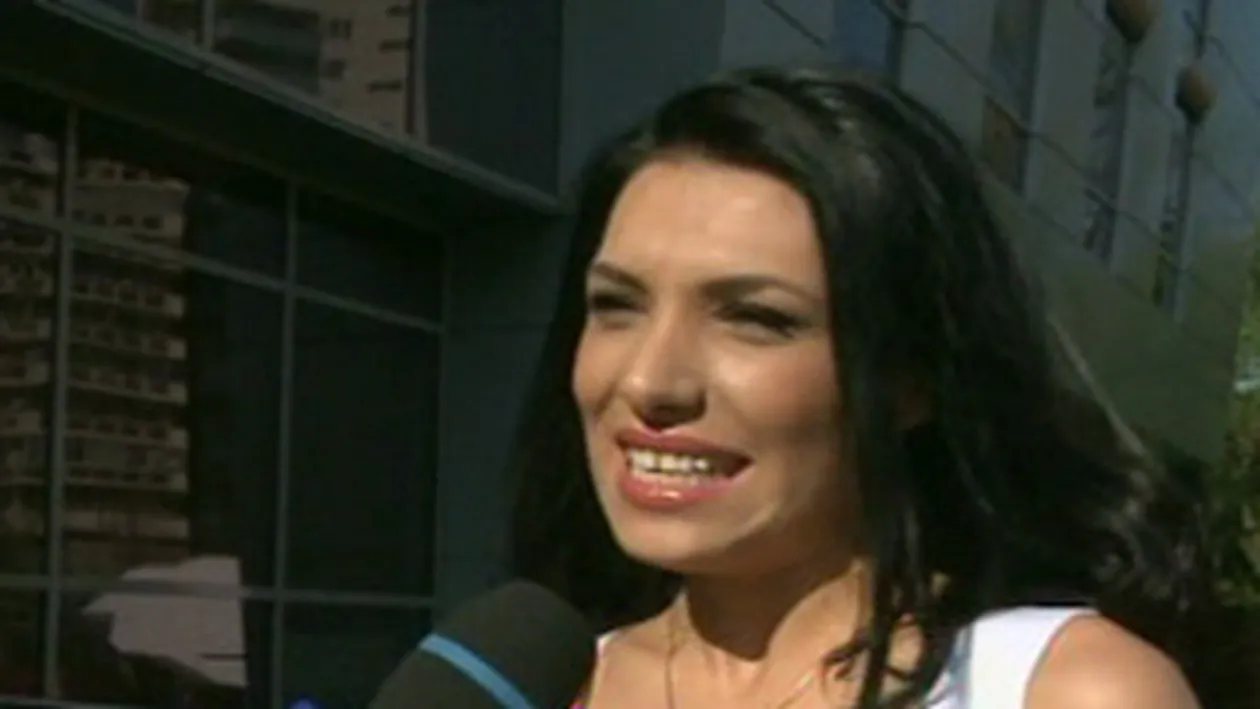 Sorana s-a maritat in secret! Uite ce rochie si-a luat la cununie!