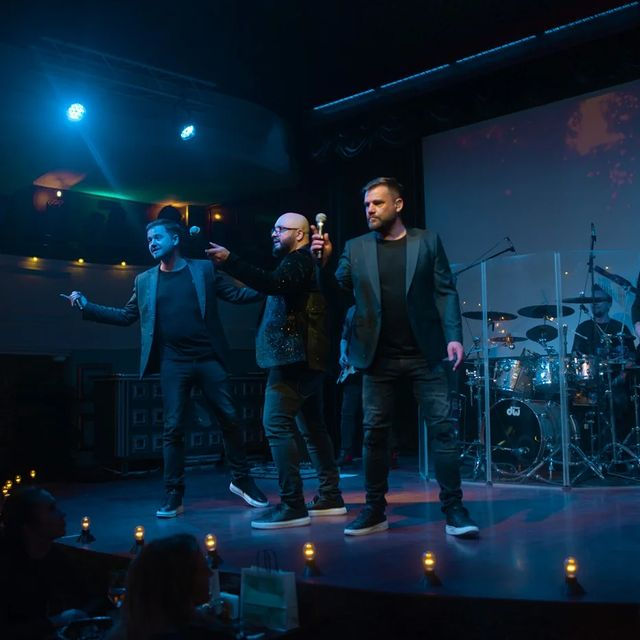 Laurențiu Duță a rupt topurile cu 3 Sud Est, dar nu a putut renunța la plaiurile natale / (Foto: Instagram)