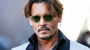 Johnny Depp şi-a dat în judecată fosta soţie şi îi cere daune de 50 de milioane de dolari