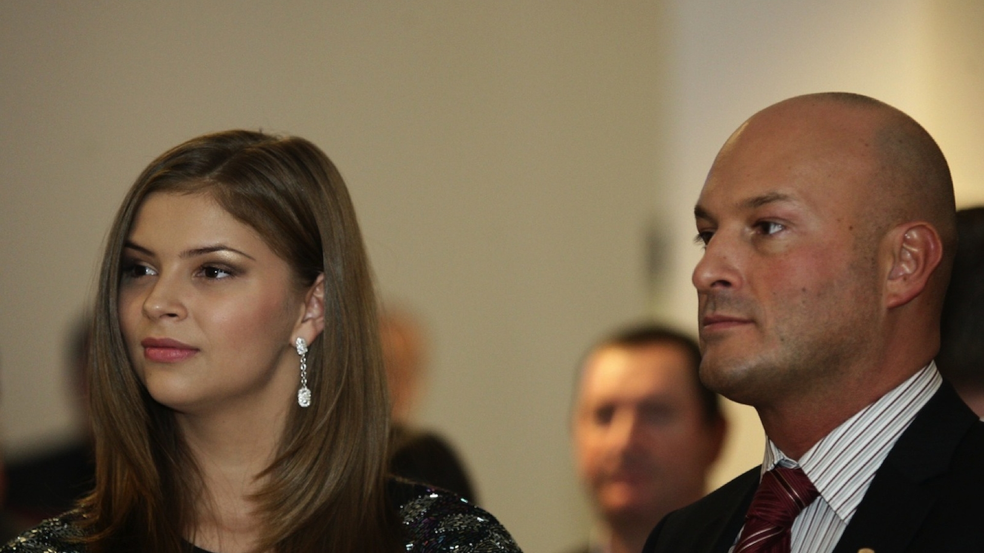 A lăsat-o pentru alta mai tânără! Cum arată fosta soţie a milionarului ARPAD PASZKANY la 5 ani de la divorţ