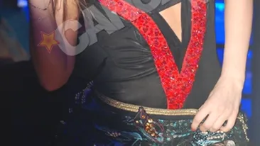 Anna Lesko: Nu ma vad cantand in bocanci, cu suba si caciula in cap