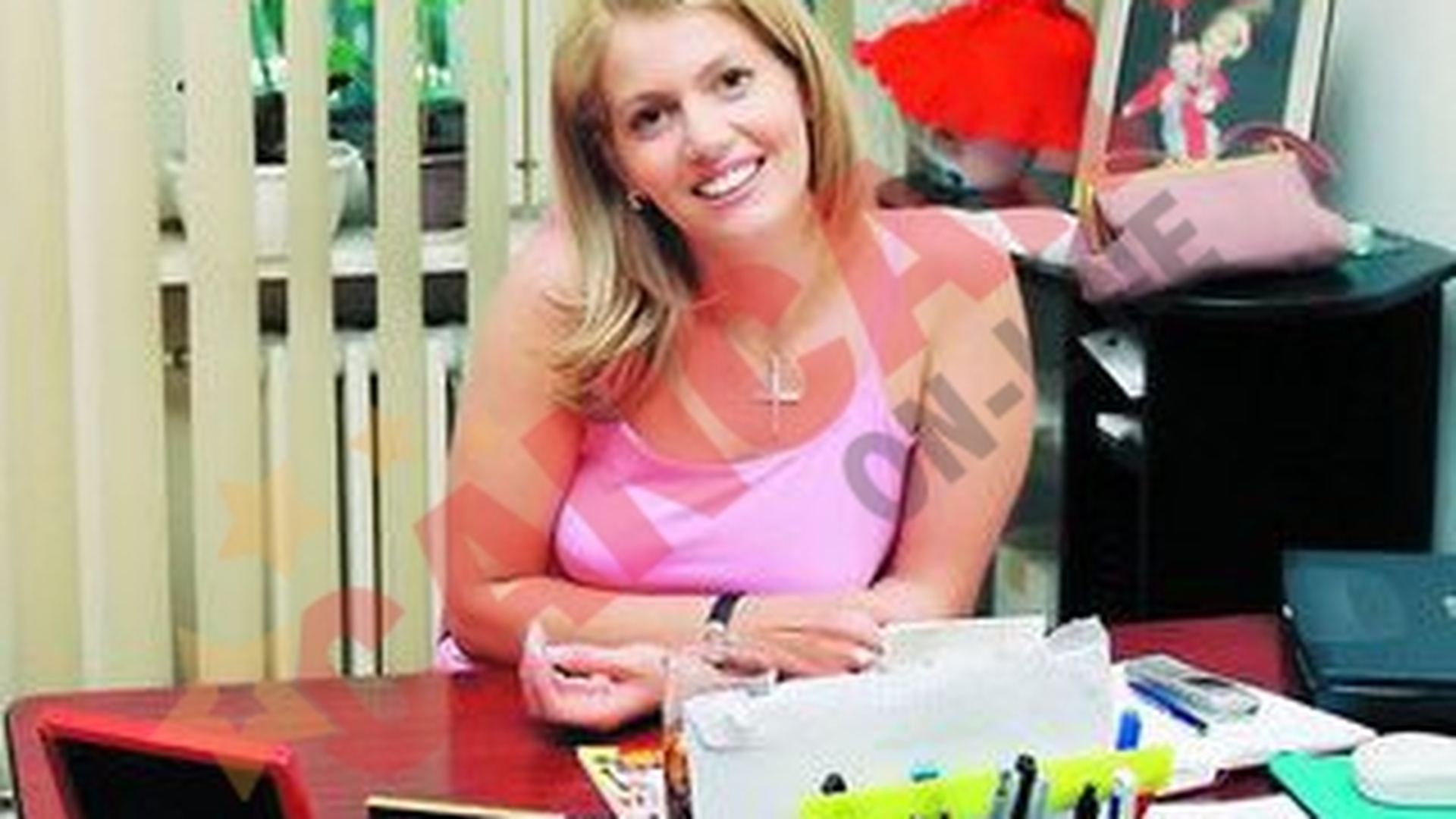 Lorena Trica il ataca pe Mihai Albu