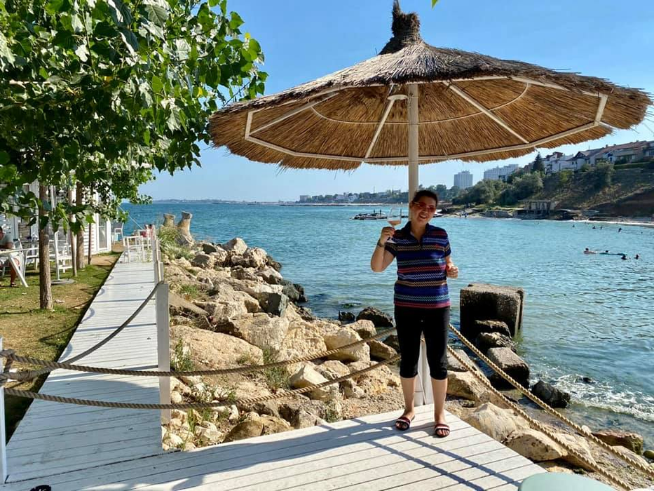 Primele poze cu Minodora în costum de baie, după ce a slăbit 38 de kg! A zis că nu se va fotografia nici pe bani astfel, dar s-a răzgândit