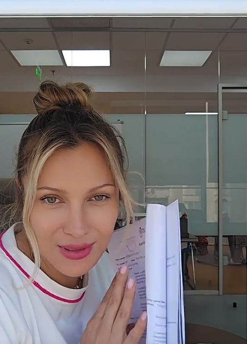 Probleme de sănătate pentru Lora! Diagnosticul primit din parte medicilor: „Fata intră la terapie și se ține de data asta”