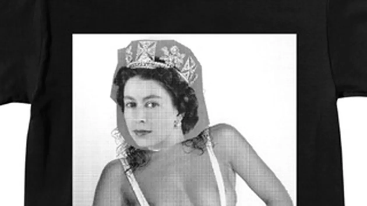 Regina Elizabeta a II-a, topless pe tricouri