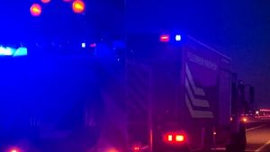 Accident grav! Un microbuz cu 9 români a fost lovit în plin de un camion pe autostradă, în Germania