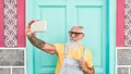 BANCUL ZILEI. Bulă are 93 de ani și, deși e sănătos tun, se plânge tot timpul: Ce mă fac?