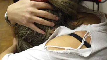 O fata de 14 ani obligata se se prostitueze s-a aruncat pe geamul apartamentului in care era sechestrata!