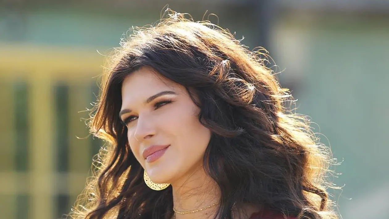 Monica Bârlădeanu recunoaște că nu le are cu șofatul: ”Nu cred despre mine că sunt un șofer bun”