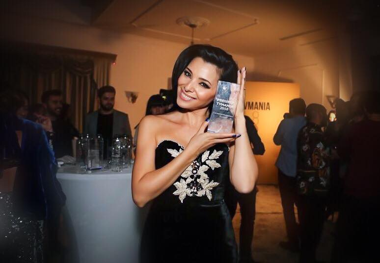 Corina Caragea, printre vedetele premiate la Premiile TVMANIA 2018. Sursa foto: Facebook
