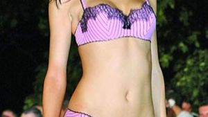 Ramona Gabor se va deghiza intr-o costumatie venetiana de bal mascat, la prima aparitie pe podium in 2012, in Princess Club!
