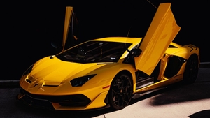 BANC | Bulă își cumpără un Lamborghini