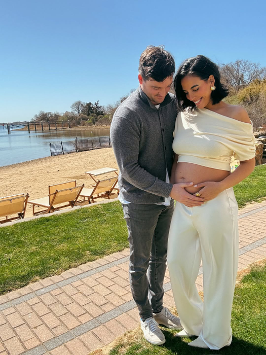 Danielle Olivera este însărcinată. Sursa foto: Instagram