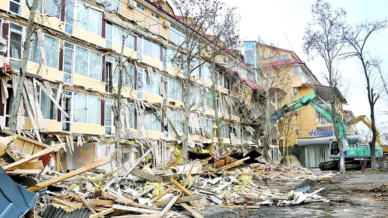 Hotelul Histria din Mamaia, care apartine controversatului om de afaceri George Bosinceanu, demolat cu buldozerele. Cuibul de viespi, pus la pamant!