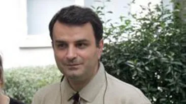 Lucian Mindruta, despre trezitul dimineata: Ori suntem fraieri ca muncim de la 8, ori nu vrem sa-l uzam si doar mergem la munca!