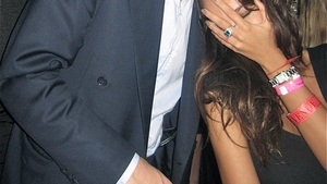 Madalina Ghenea si-a pus pe Facebook prima poza alaturi de Leonardo DiCaprio? Tu ce crezi?