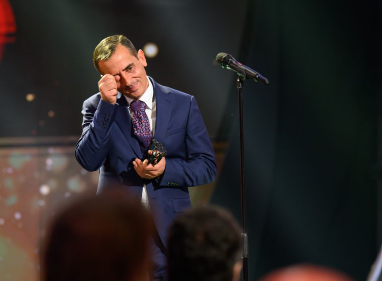 Mirel Dolofan a primit premiul pentru bunătate/ sursă foto: Pro TV