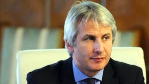 Ce s-a întâmplat cu Orlando Teodorovici, ministrul ”Casanova”, după ce a fost demis de premier. El şi fosta soţie au...