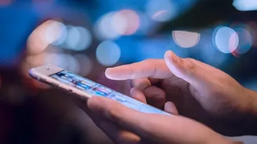 Conversație halucinantă între o puștoaică de 17 ani și un tânăr tătic. Minora dorea să se angajeze ca bonă, dar bărbatul i-a propus să facă amor pe bani