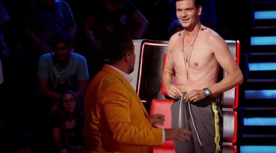 Naistul Nicolae Voiculeţ l-a criticat dur pe Tudor Chirilă, după ce s-a dezbrăcat la Vocea României: “Să fie dat afară de postul de televiziune, să fie interzis…”