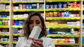 Ce salarii au, în 2026, farmacistele de la Dr. Max, Catena, Farmacia Tei, Help Net, Dona și Sensiblu. Câți bani primesc lunar, de fapt