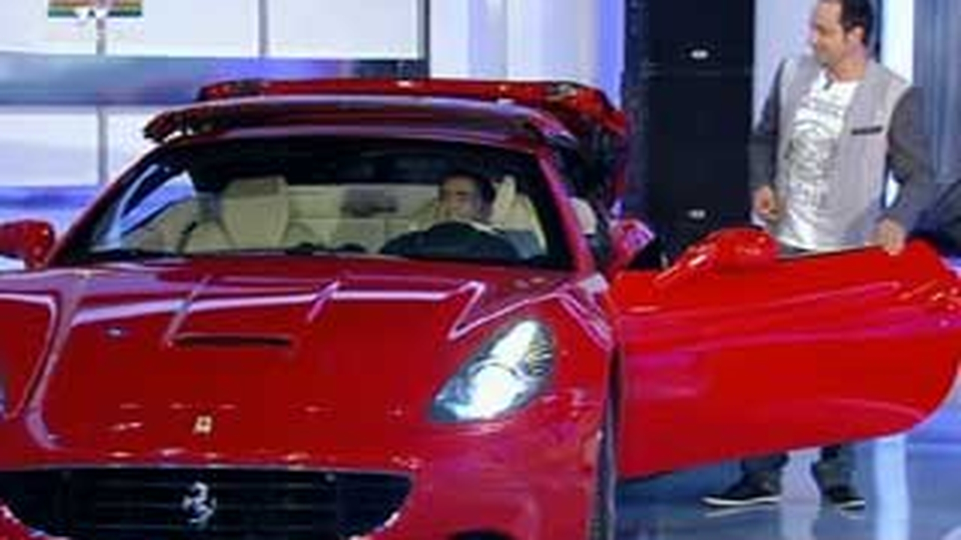 Adi Minune, in lacrimi in direct! Vezi ce l-a emotionat atat de tare! A venit cu Ferrari-ul in studio!