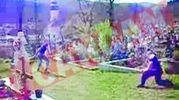 Joaca oina in cimitir