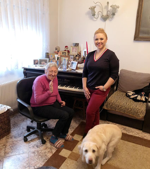 Cornelia și Lupu Rednic, despre viața în sărăcie la mașină de 80.000 €! NU îi recunoști la propria lor nuntă de acum 27 de ani