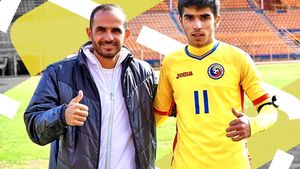 Fostul rapidist Arman Karamyan, dezgustat de oferta primită de fiul său fotbalist: ”A vrut să lase SUA pentru România, dar un salariu de mizerie i-a blocat cariera!