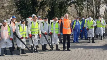 Dezinfecție împotriva coronavirusului în municipiul Râmnicu Vâlcea. Au fost ”atacate” mai multe cartiere din oraș