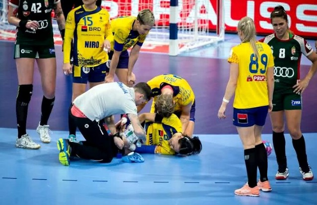 Cristina Neagu s-a întors în România: ”Abia aștept să mă ocup de recuperare”