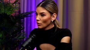 Ramona Olaru, mesaj cu subînțeles pe internet! Asistenta de la Neatza nu s-a abținut: „Când vei deschide ochii, vei renunța la partenerul toxic”