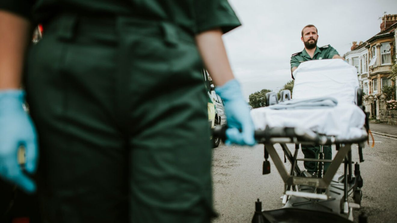 Tragedie românească! Florentina Trandafir a murit la 44 de ani, alături de bătrânul pe care îl îngrijea