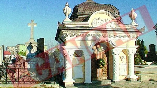 Isi vand locurile de veci ca sa faca rost de bani