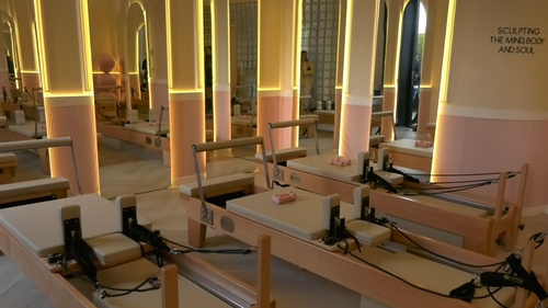 De peste Ocean, direct în Capitală! Cum arată studioul de pilates care face furori printre vedete. Vica Blochina și Vanessa s-au abonat!