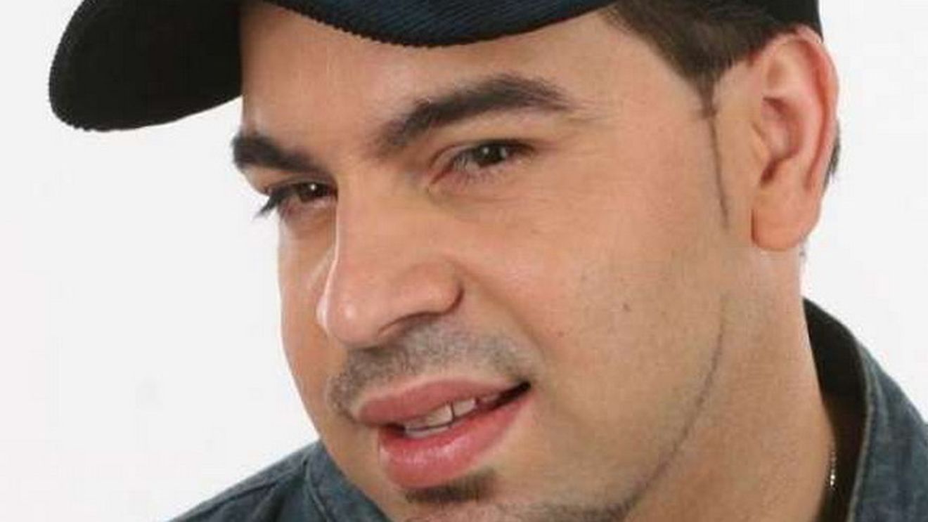 Adio pustoaice goale, bautura si mii de euro aruncati pe dedicatii! Salam reinventeaza clipurile! A dat pirandele pe balerine