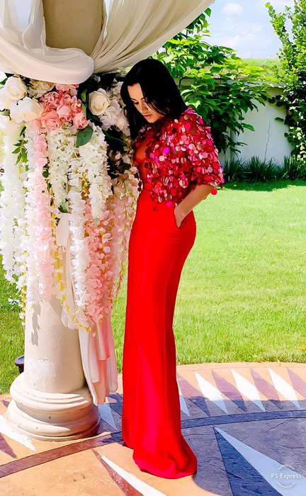 Carmen de la Sălciua a ajuns pe mâna medicilor. Ce vrea să își facă artista
