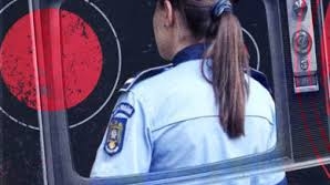 Polițista a fost prinsă în timp ce făcea amor în secție. Colegii au încremenit când au văzut cine era bărbatul