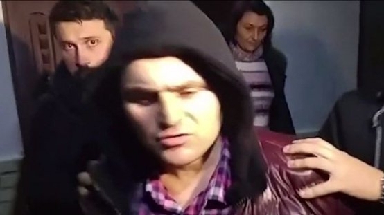 I-a infipt cuţitul în inima de 17 ori, după care a sunat la 112! Motivul pentru care militarul care şi-a ucis iubita a alertat poliţia: ”De asta am sunat!”