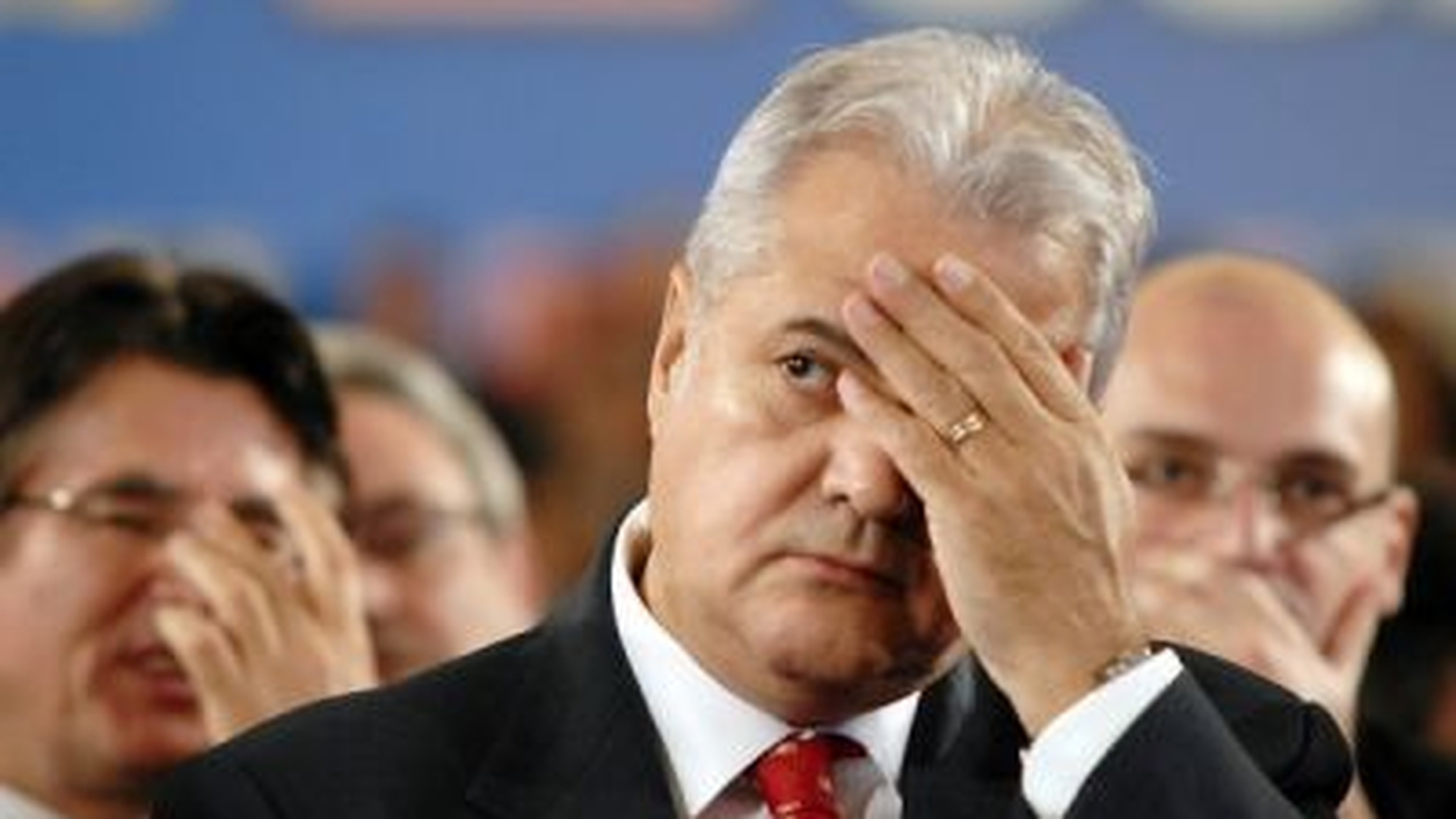Adrian Năstase face mai puţine zile de închisoare! Vezi de ce i s-a redus termenul!